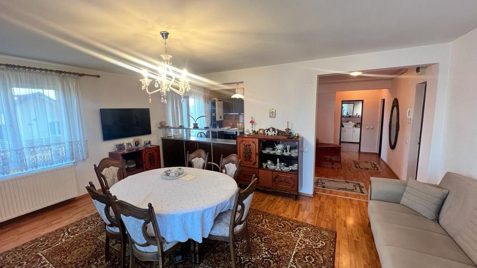 Apartament cu 5 camere | posibilitate cash / credit ipotecar | 2 Etaje | Terasa - Poză 3