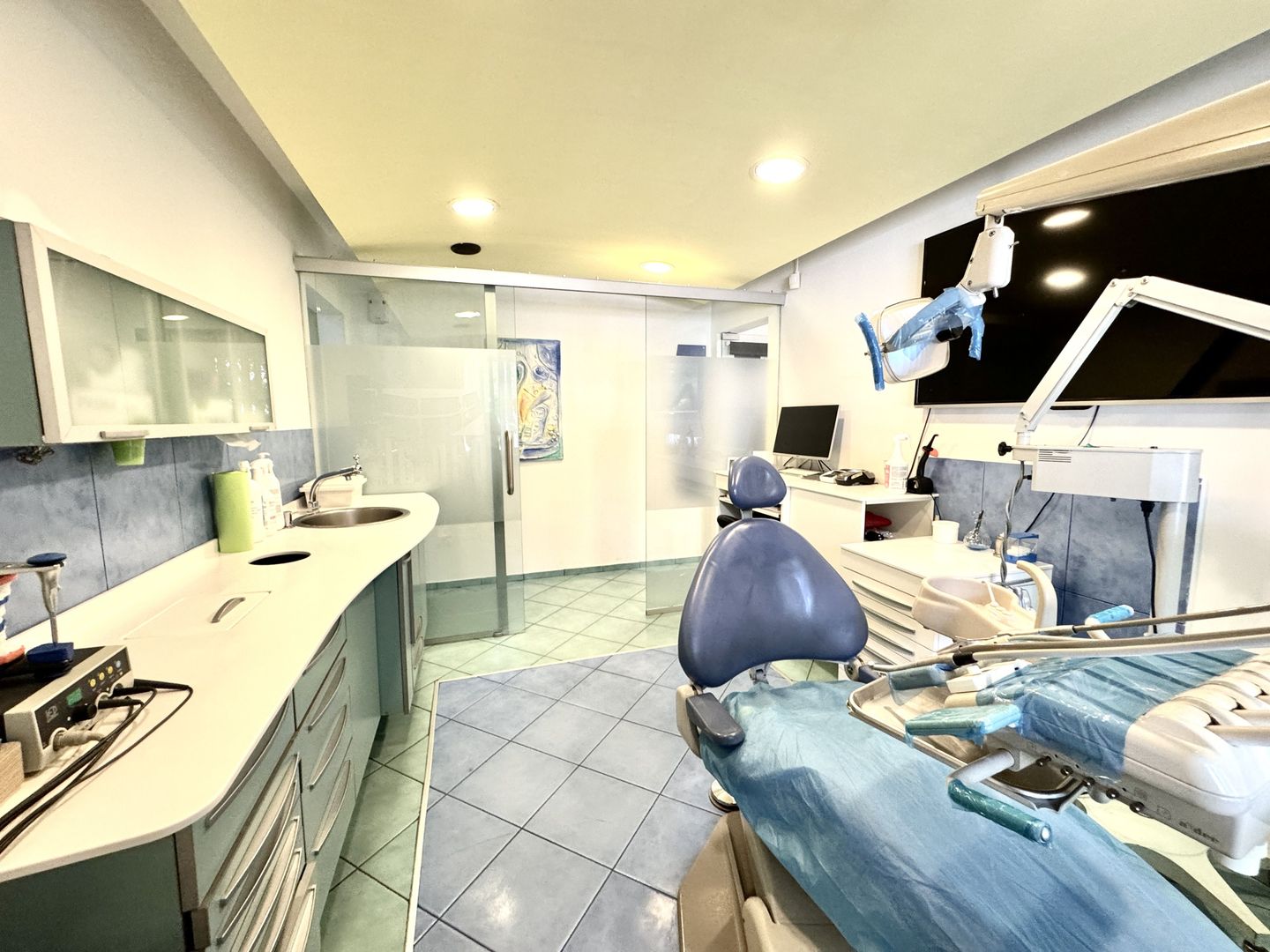 Cabinet stomatologic cu tradiție 20+ ani - dotat si funcțional - Poză 16