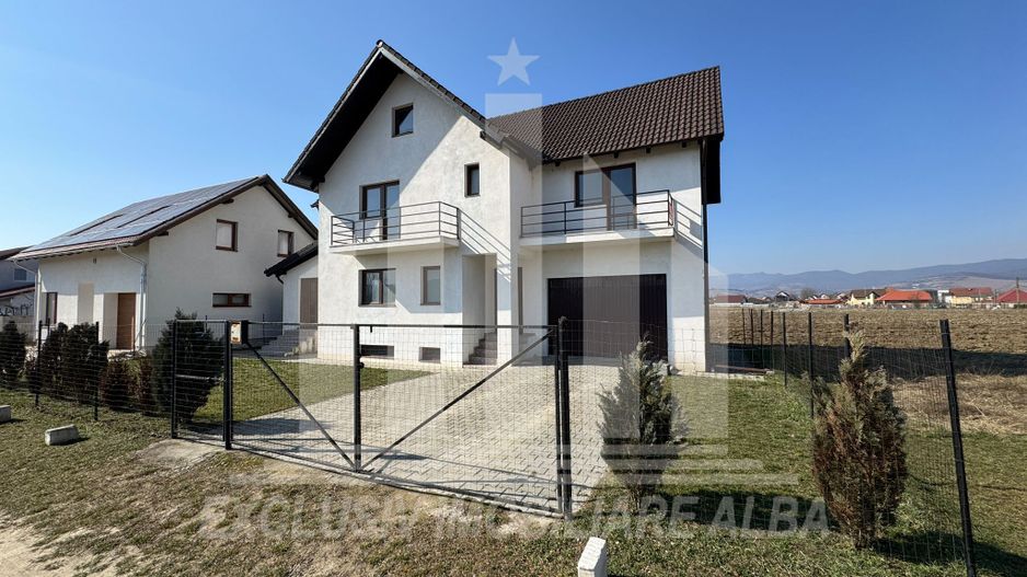 Casa individuala | Semifinisata | 170 mp | 300 mp teren | Partos - Poză 2