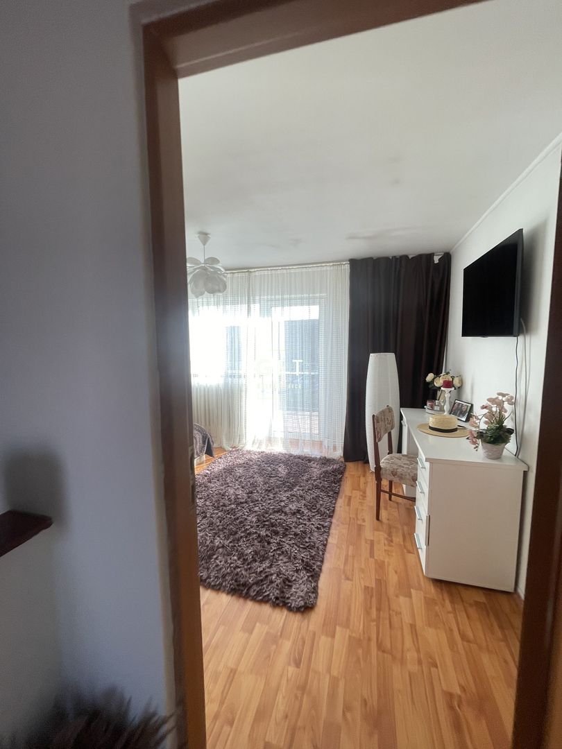 Casa de vanzare, zona Nord - Poză 10