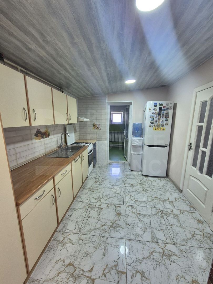 Vânzare, 2 case pe un teren, Hăsnășenii Noi, raionul Drochia - Poză 12