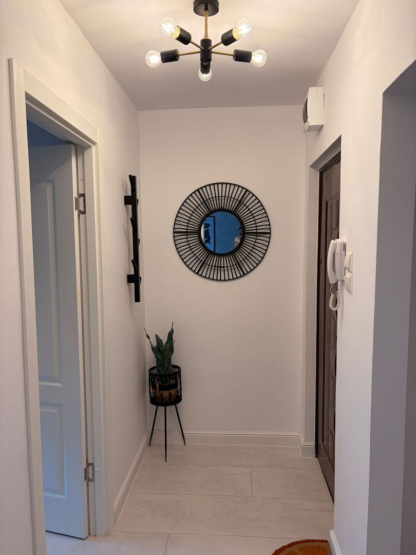 De inchiriat apartament cu 2 camere zona centrala - Poză 18