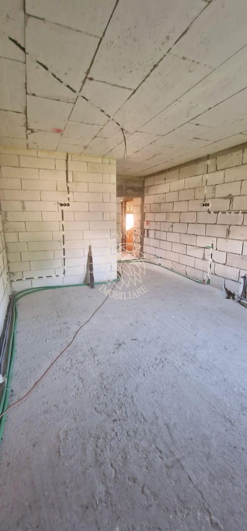 Casa 6 camere 220 mp-teren 973 mp-balcon-garaj-Prundu Bargaului - Poză 2