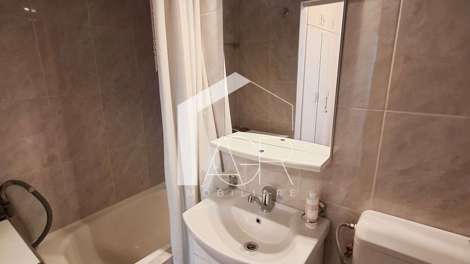 Apartament cu 2 camere, semidecomandat, Ultracentral - Poză 10