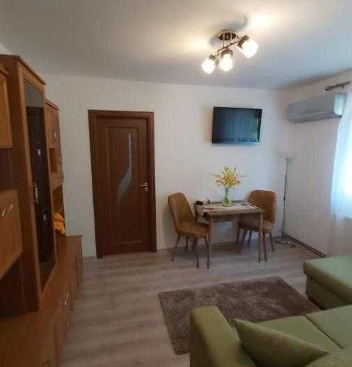 Apartament cu 2 camere din Micro 14 - Poză 7