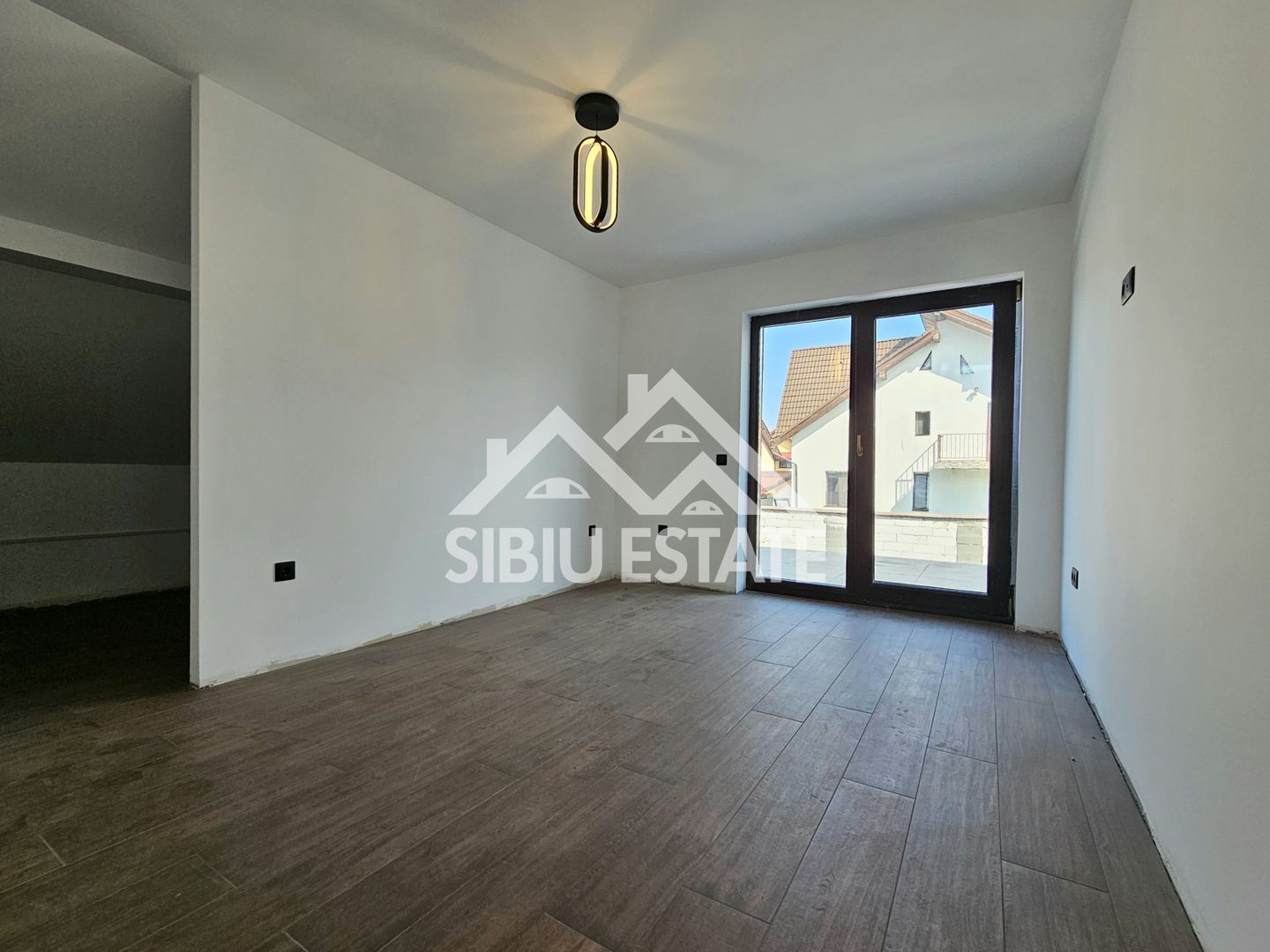 Casa noua 4 dormitoare Sibiu Sura Mica - Poză 25