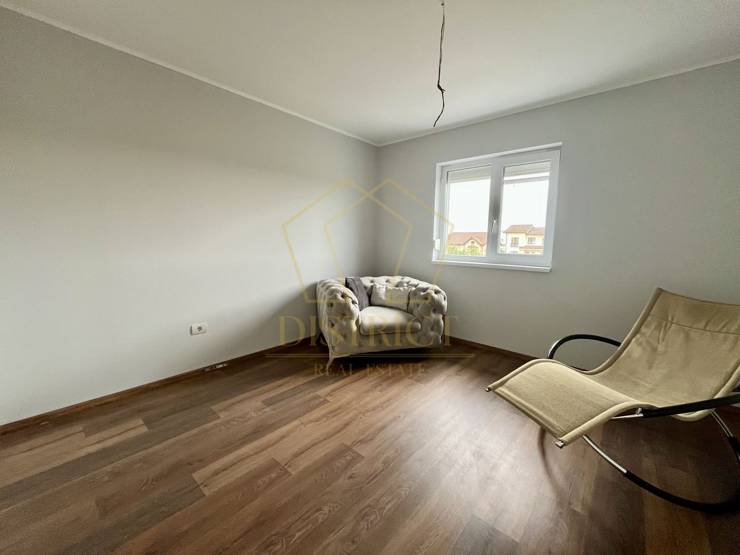 Duplex deosebit cu 5 camere despartit prin camera tehnica | Mosnita Noua - Poză 11