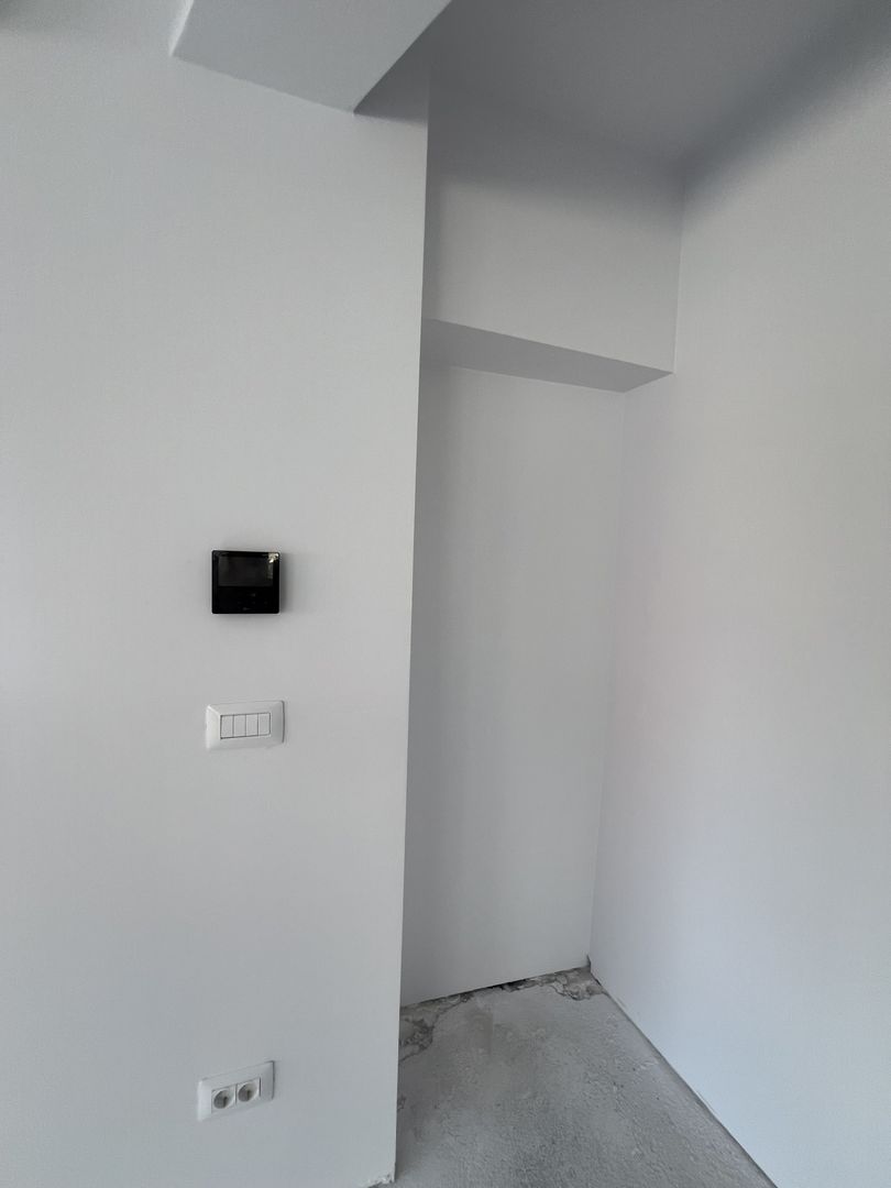 SAD CU VEDERE PANORAMICA - Poză 3