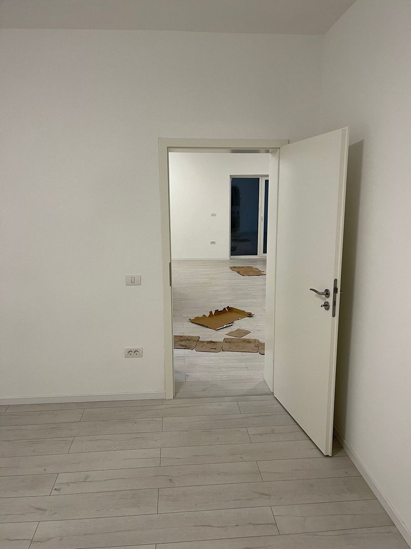 Duplex pe parter intr-o zona minunata - Poză 6