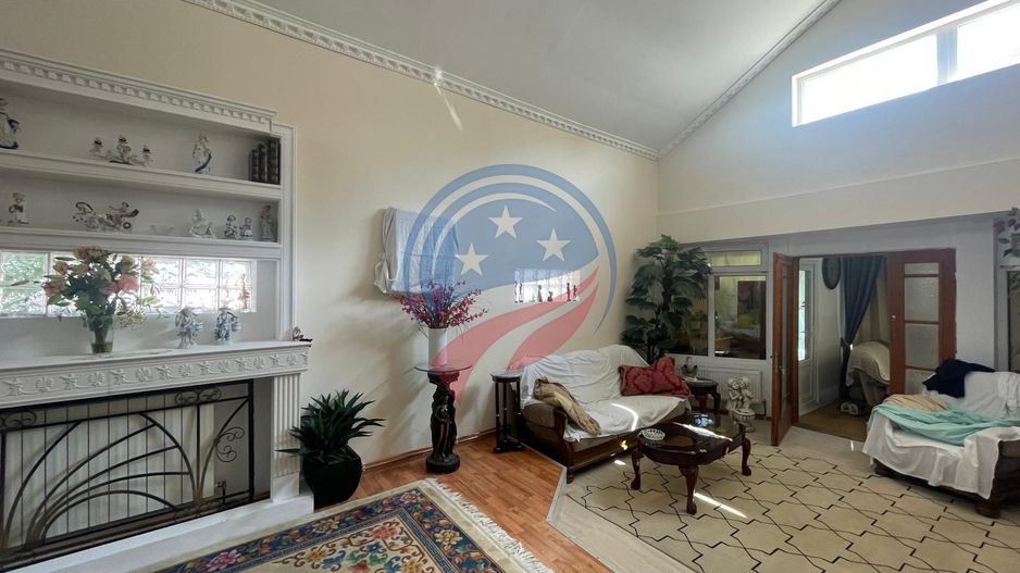 CASA ZONA CENTRALA - Poză 2