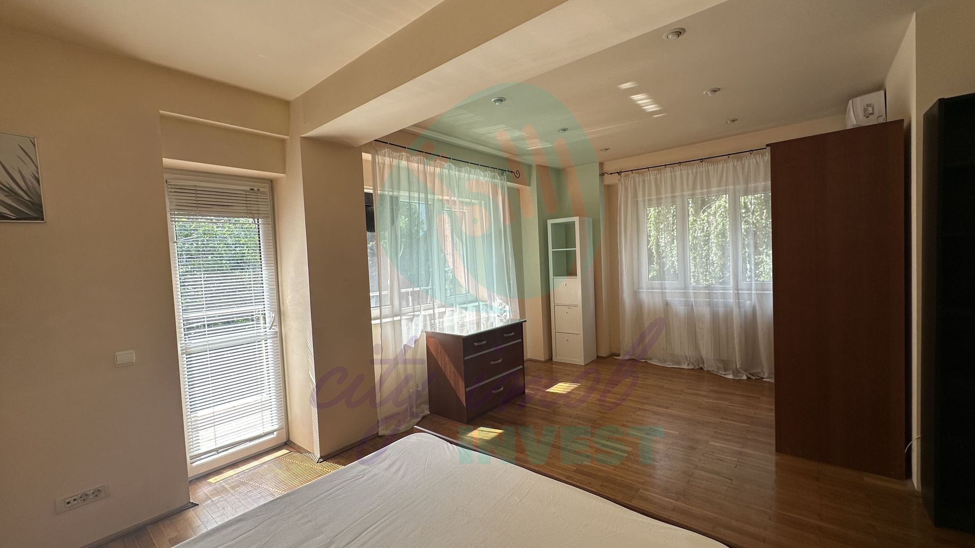 Garsoniera in bloc 2008 cu CENTRALA PROPRIE - Poză 3