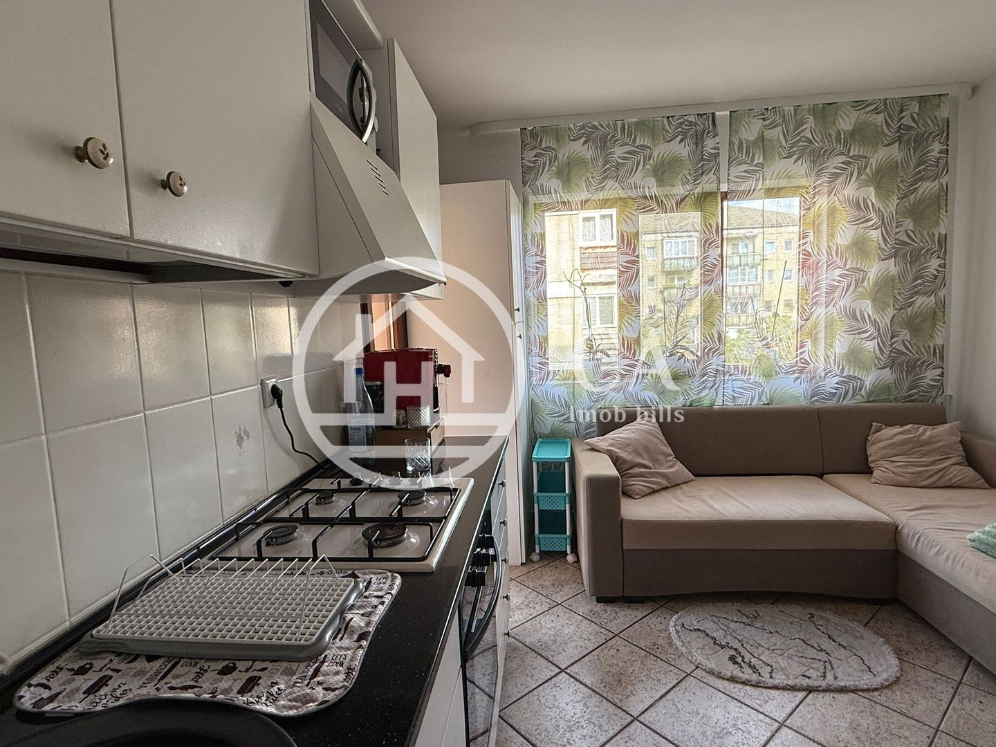 Apartament de vânzare 2 camere în zona Rogerius - Poză 3