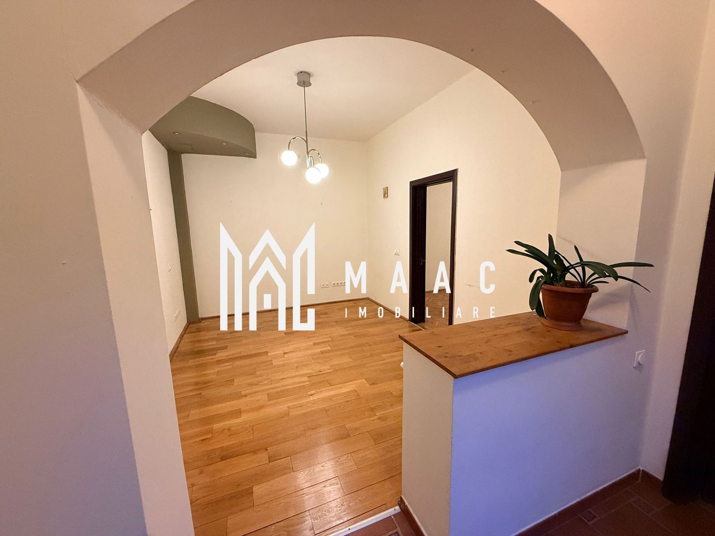 Spațiu Comercial | Parter + Demisol Locuibil | 75 MP |  Central - Poză 2