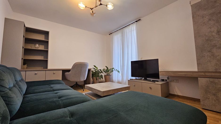 Apartament spațios I Terasă 20 mp si parcare subterana I Aradului - Poză 2