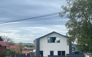 Casa 4 camere de vanzare in Salicea - Poză 1