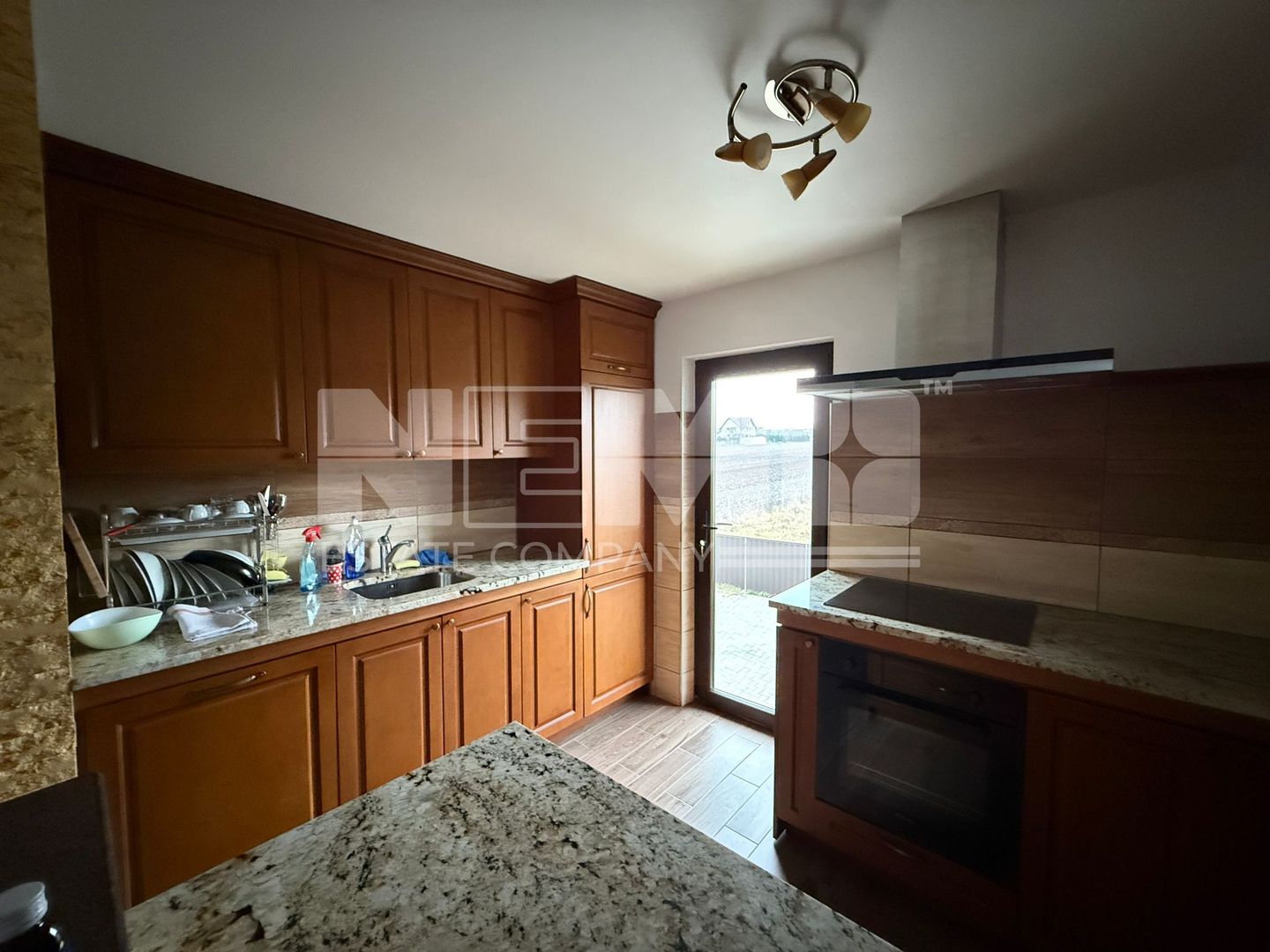 CASA DE VANZARE | 155.00 EURO | 200MP UTILI | 2500 MP TEREN | - Poză 15