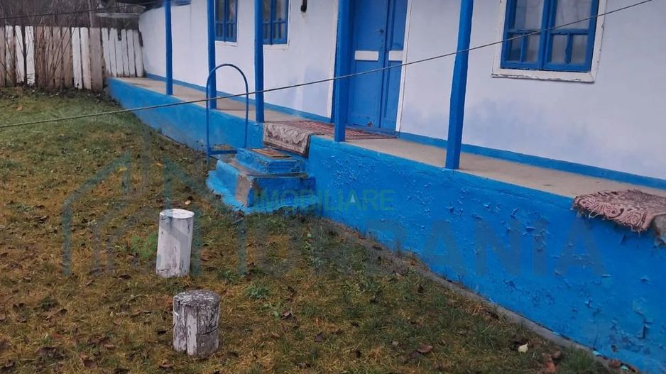 Vand casa batraneasca si teren intravilan, sat Poiana - Poză 1