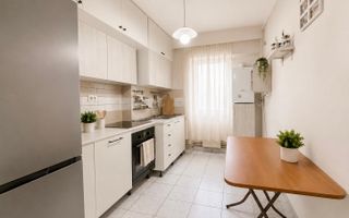 3 camere decomandate, etaj intermediar, zona Primăverii - Poză 3