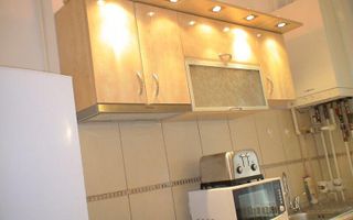 Apartment parter recent renovat, situată într-o clădire cu două etaje - Poză 2