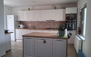 -Casa Individuala - 4 camere -teren generos - - Poză 7