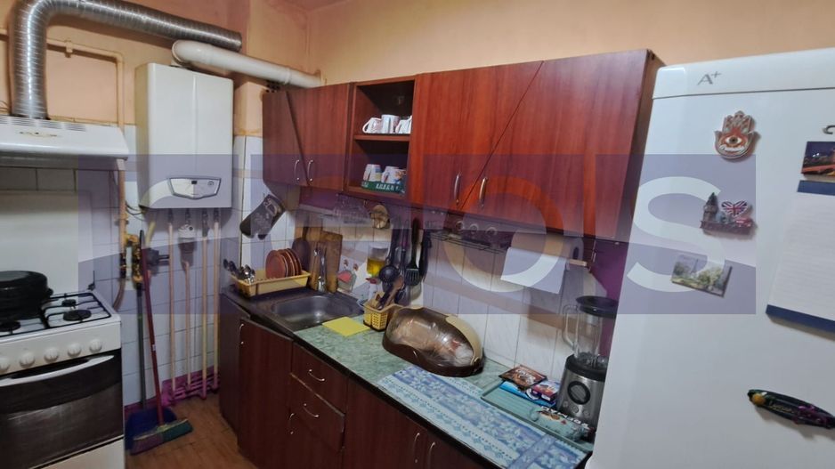 VANZARE 4 CAMERE DECOMANDAT | ULTRACENTRAL | ETAJ 1/4 | ROSIORI DE VEDE - Poză 8