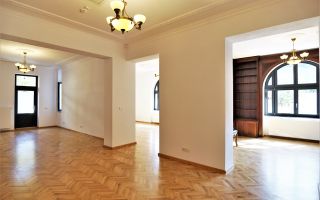 Vila impunatoare - 20 camere - birouri - Romana-Lahovari - Poză 3