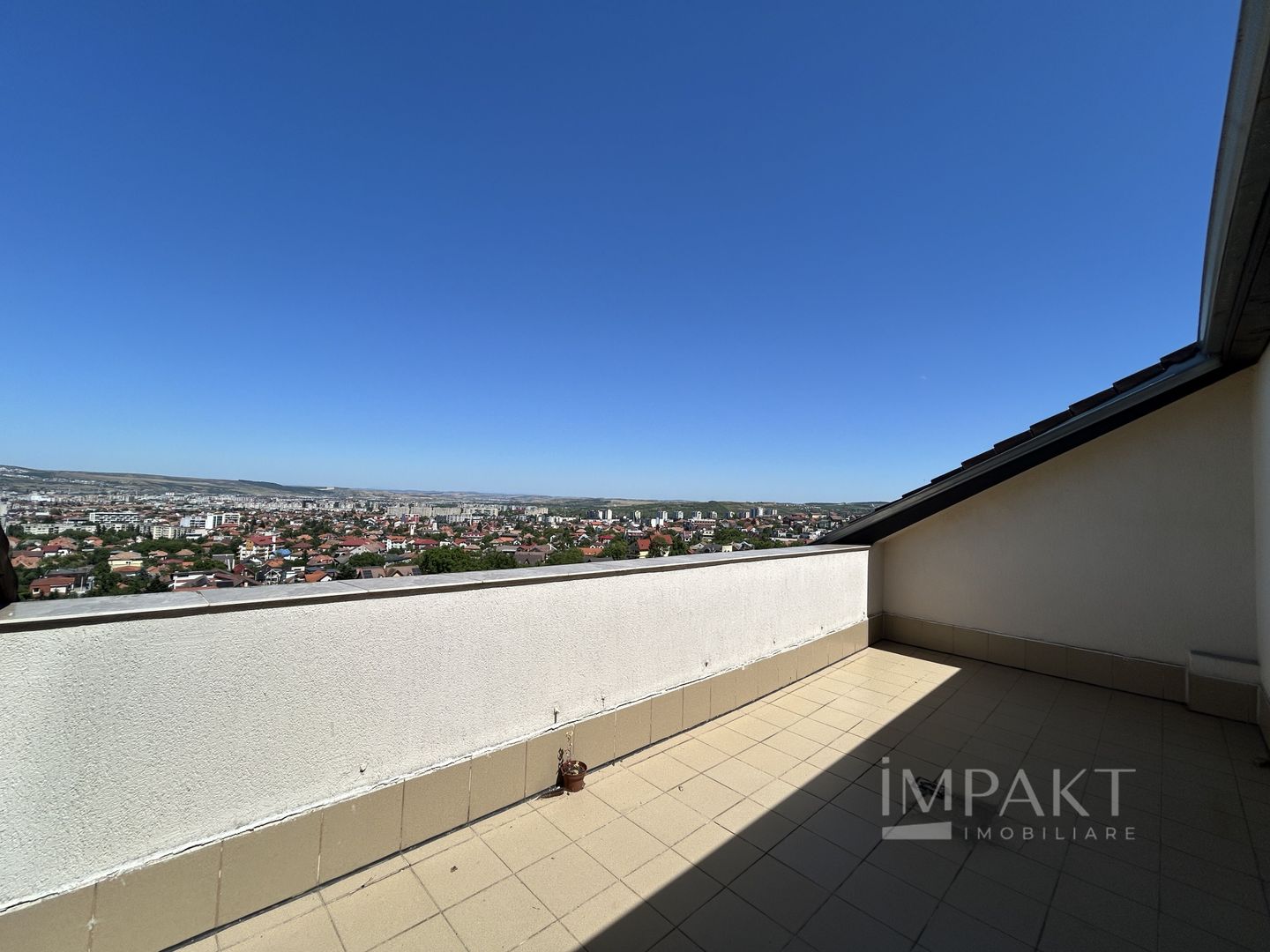 Inchiriere penthouse in Andrei Muresanu! - Poză 10
