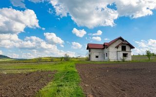Vânzare, casă 4 camere,  satul Străisteni, com. Băcioi - Poză 1