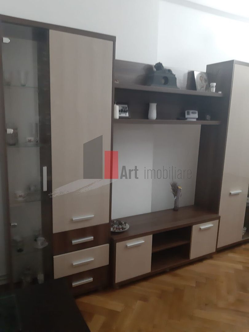 APARTAMENT 2 CAMERE  DRUMUL SARII - Poză 6