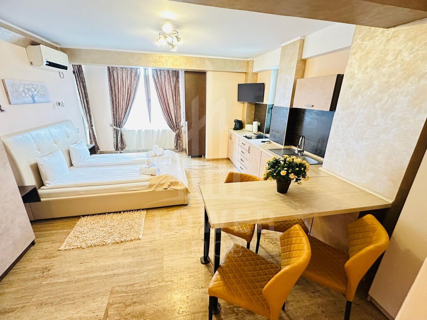 Afacere regim hotelier de vânzare  -zona centrala - Poză 12