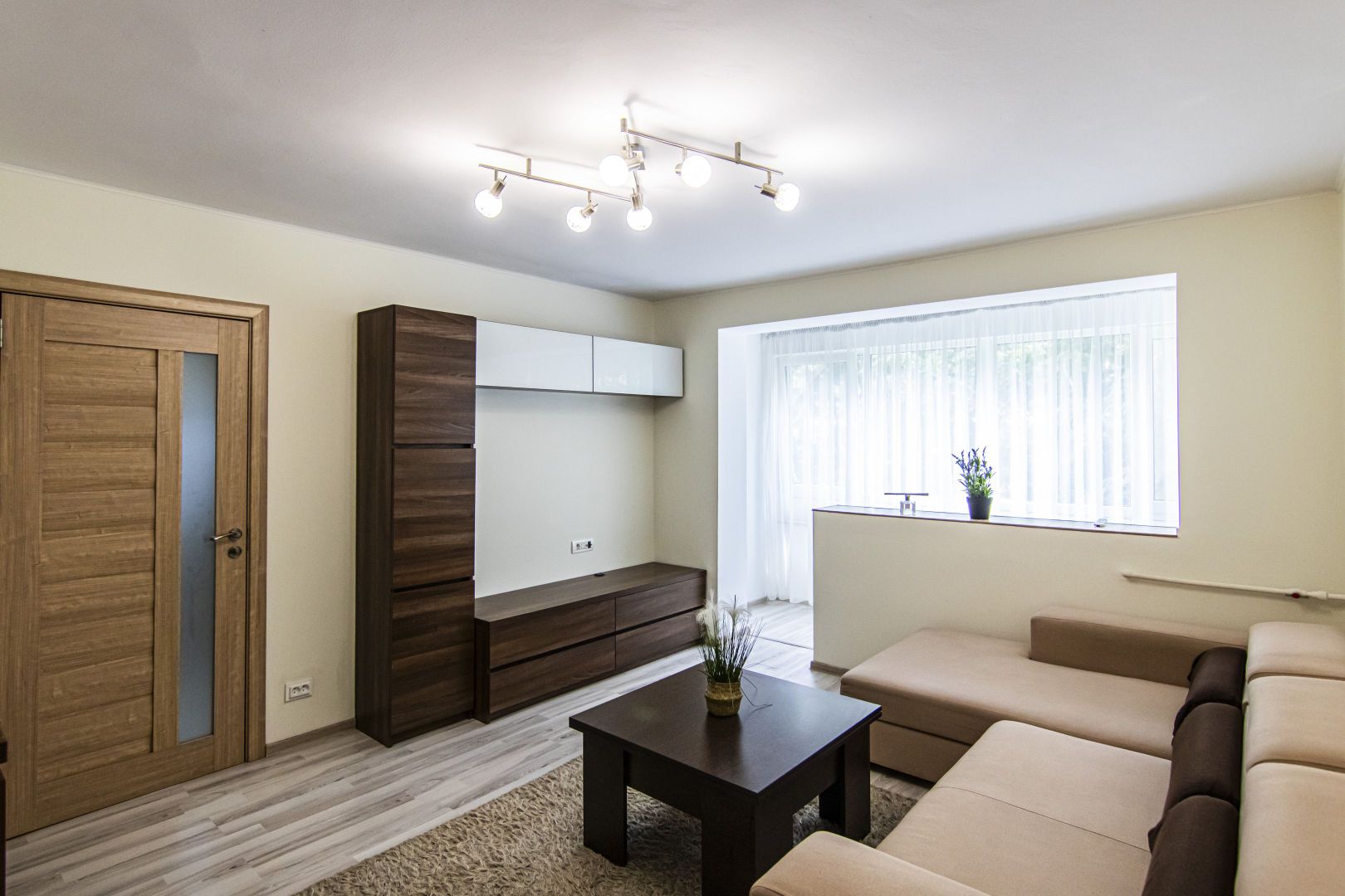 Drumul Taberei - 2 camere decomandat, Favorit, Mobilat și utilat, Loc de parcare - Poză 2
