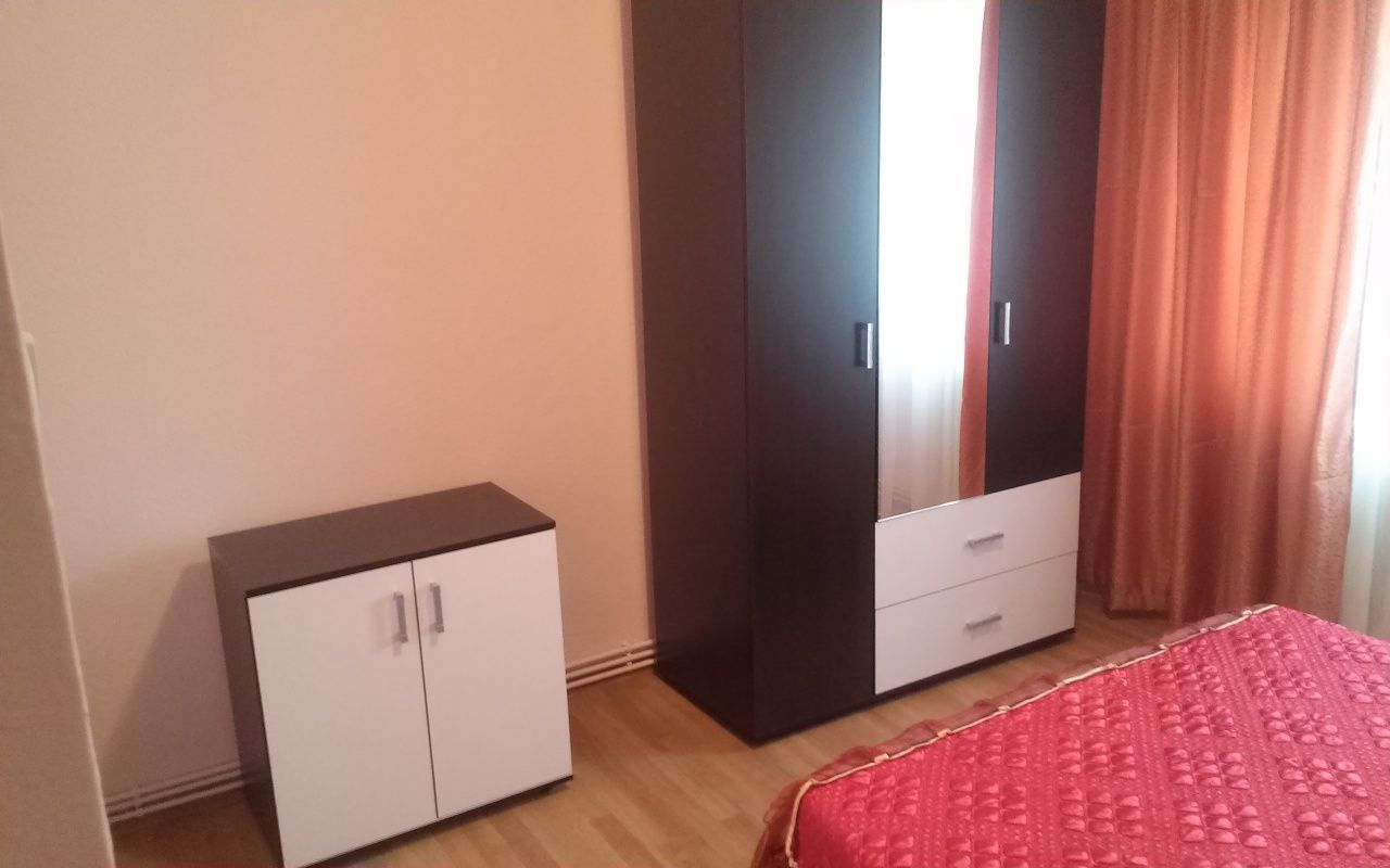 Apartament 3 camere, 68 mp utili, 2 bai, balcon, Cetate, Alba Iulia - Poză 2