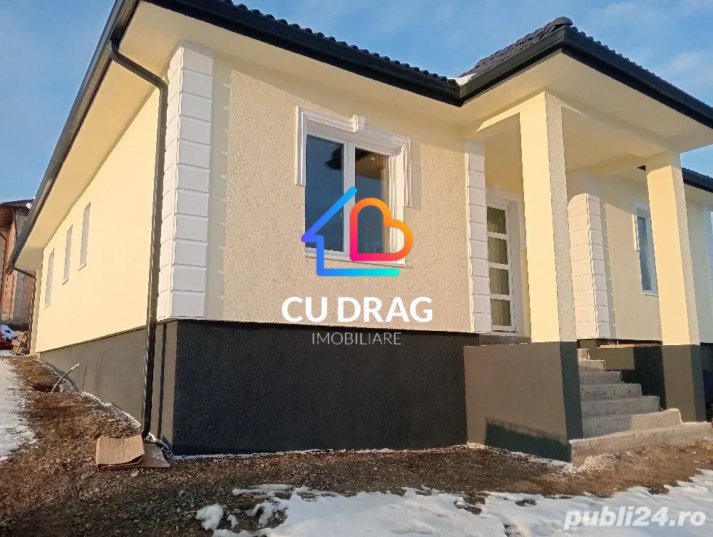 Casă pe un singur nivel, 3 dormitoare, living open-space, 2 băi, pod mansardabil și teren 500 mp – Cisnădie - Poză 1