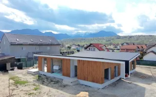 Casă premium la poalele Munților Piatra Craiului și Bucegi - Poză 22