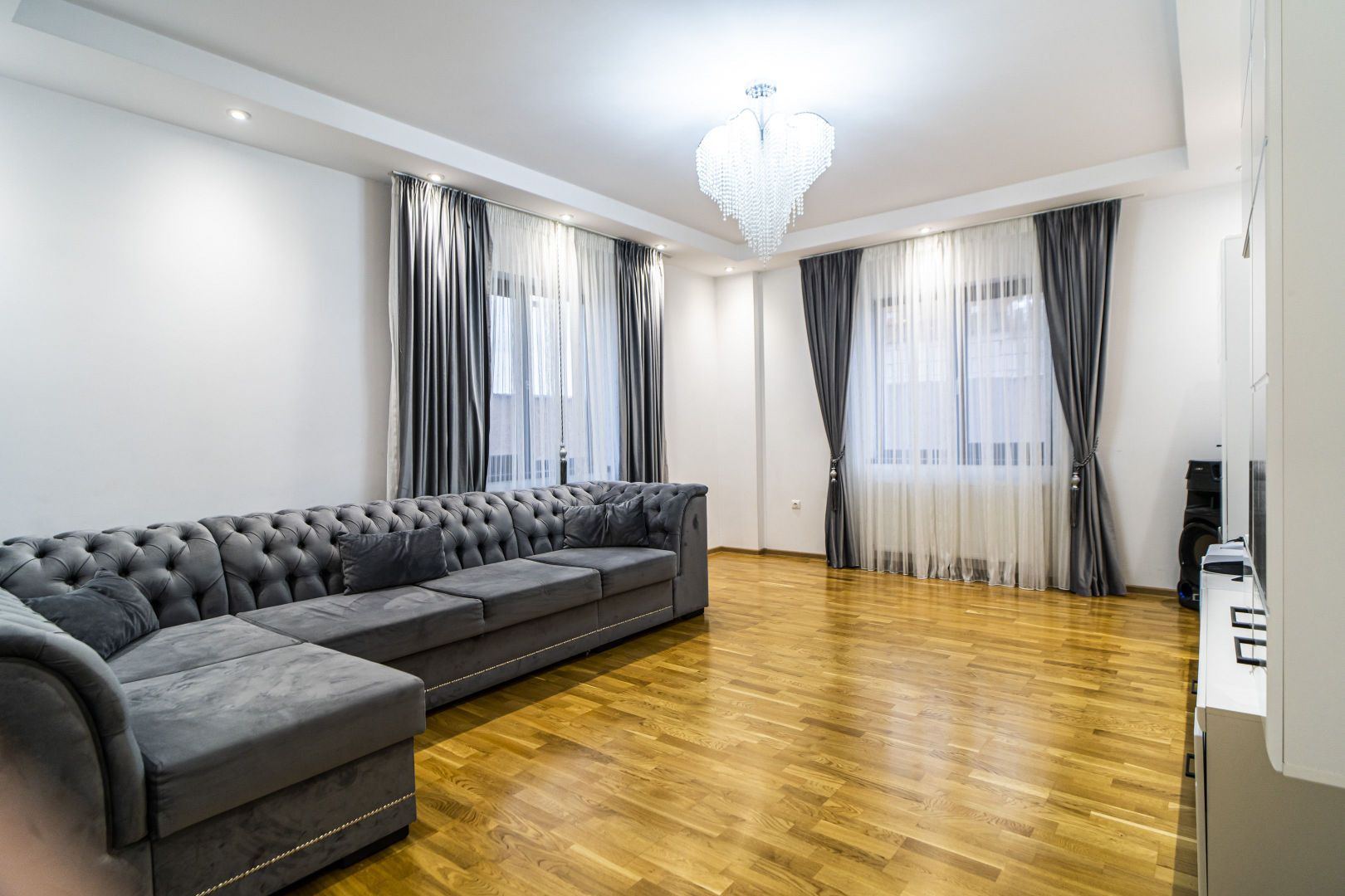 Dragomiresti Vale, casa 5 camere, utilitati, asfalt, STB, COMISION 0% - Poză 1