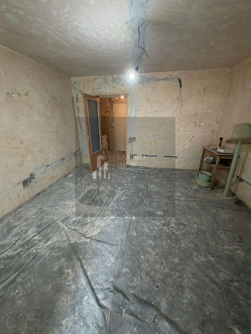 Garsoniera Soseaua Giurgiului / Piata Progresul / Eroii Revolutiei - Poză 2