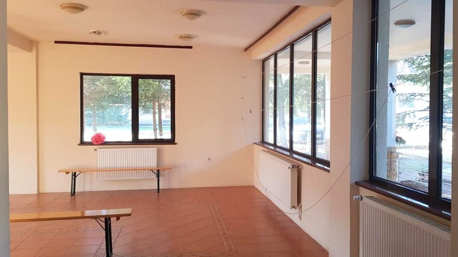 Hotel cu arhitectură montană deosebită poziționare premium Sâmbătă de Sus - Poză 15