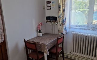 Casă de închiriat cu 4 camere, zona Bucium - Plopii fără Soț, Vladiceni - Poză 4