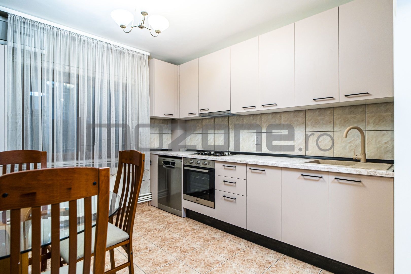 Sebastian 141, 3 camere, 78mp, et 1, 2 băi, centrala proprie, disponibil imediat - Poză 2