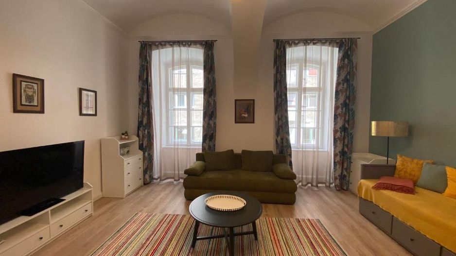 Apartament 2 camere clădire istorică - Poză 1