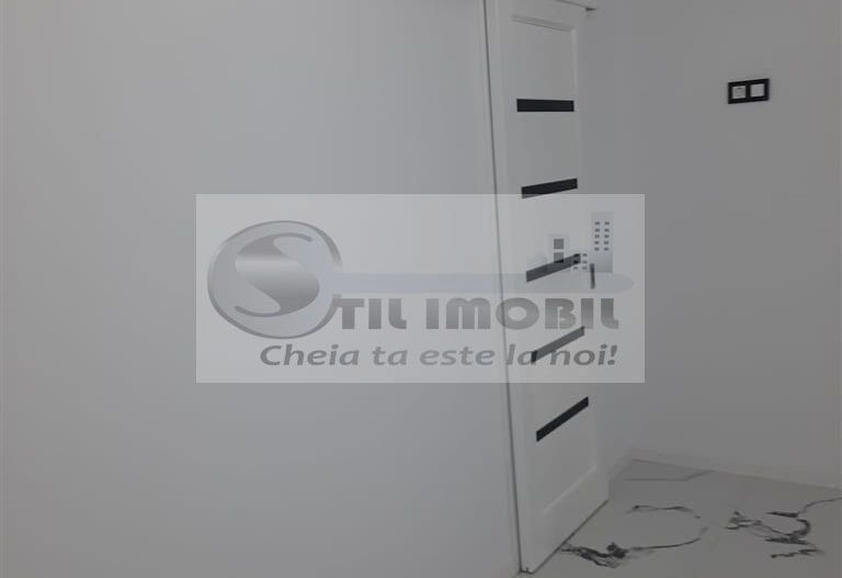 LUX APARTAMENT 2 CAMERE DECOMANDAT PODU DE FIER - Poză 13