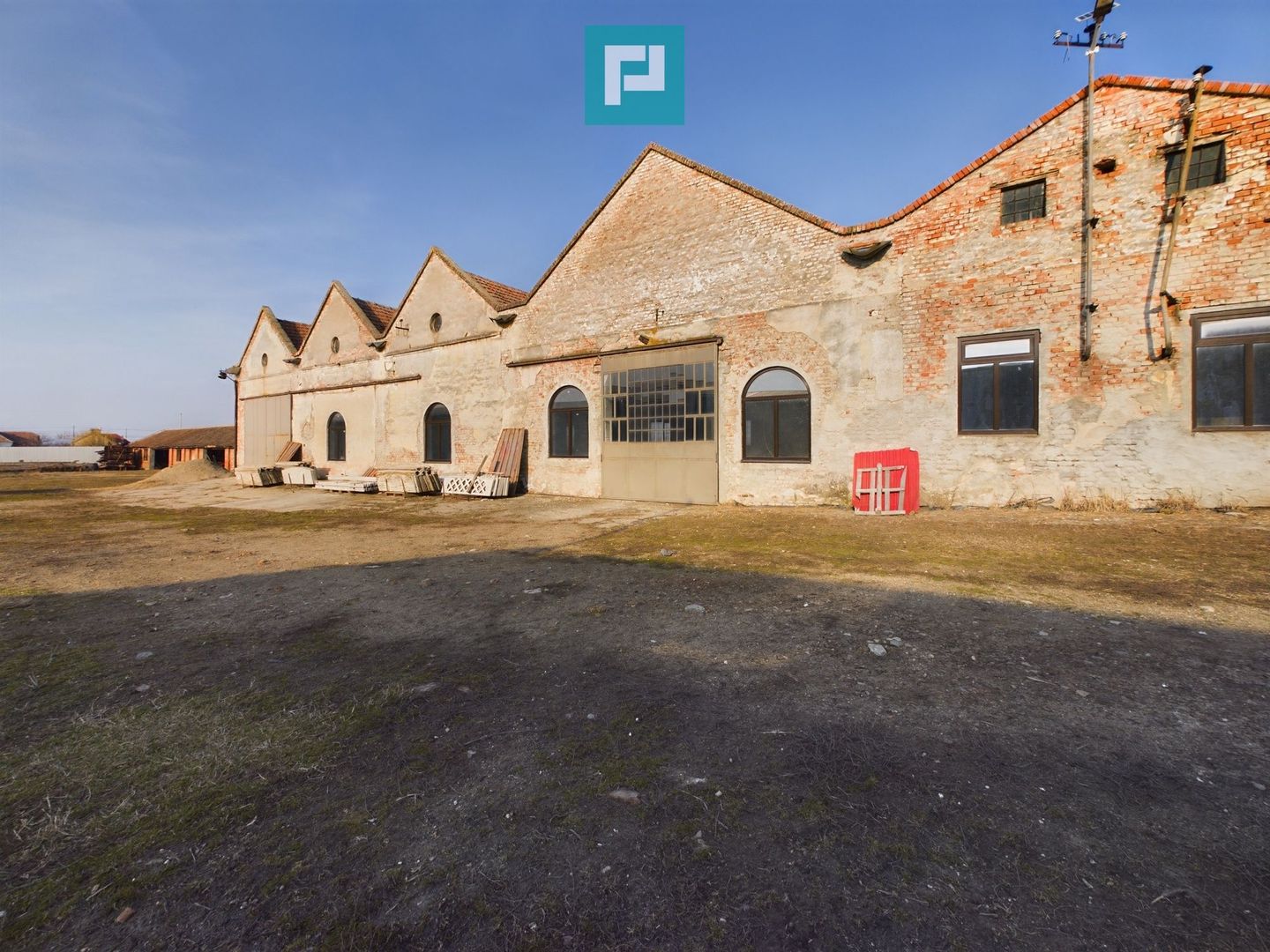 Teren și hale pe calea Aradului în Periam - Poză 12