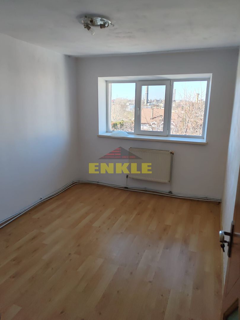 De vanzare apartament cu 3 camere, zona Aleea Nucului - Poză 8