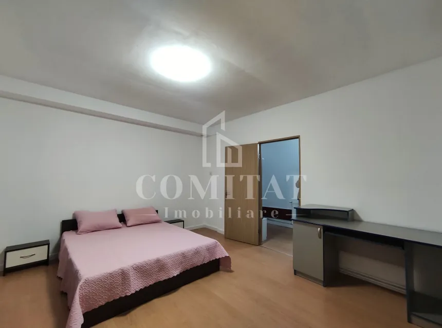 Apartament la casă - Zona Hotelului Paradis - Cartierul Mărăști — fotografia 1