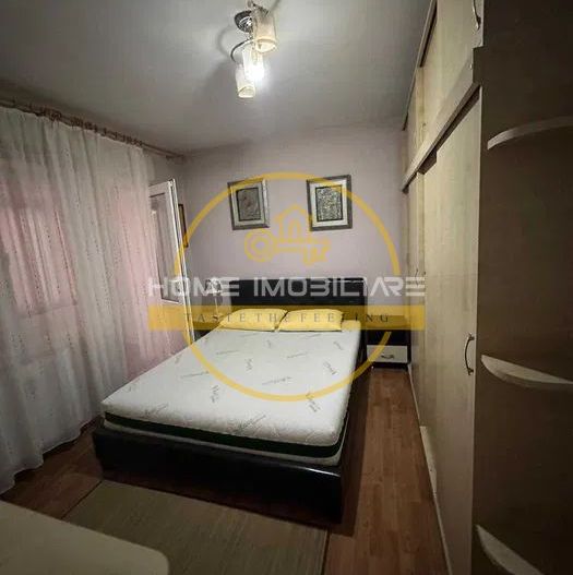 Apartament cu 3 camere- Etajul 2 / 66mp / zona Podu Ros - Poză 3