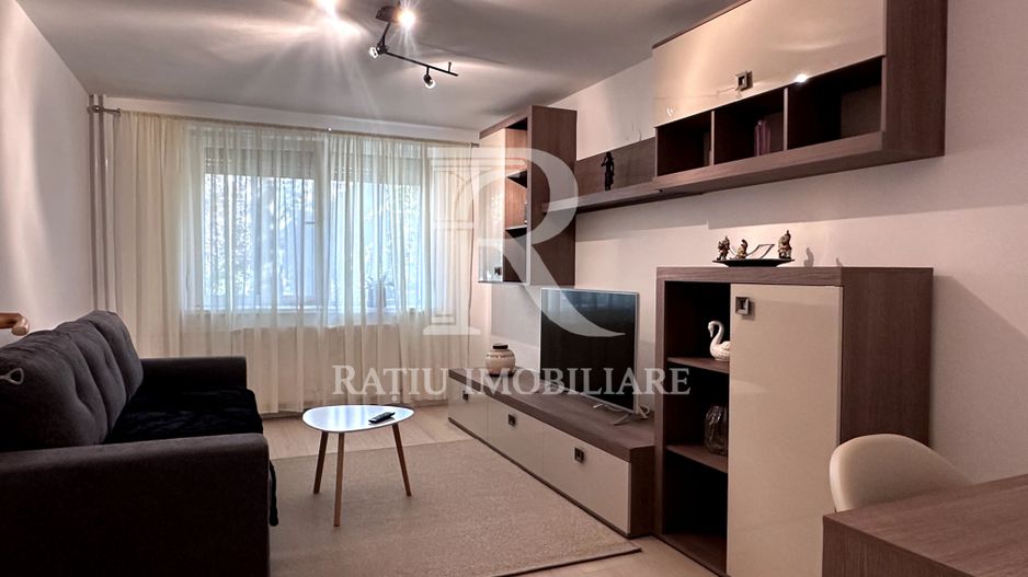 Apartament cu 2 camere | Prima Închiriere | Piața 1 Decembrie | Oradea - Poză 1