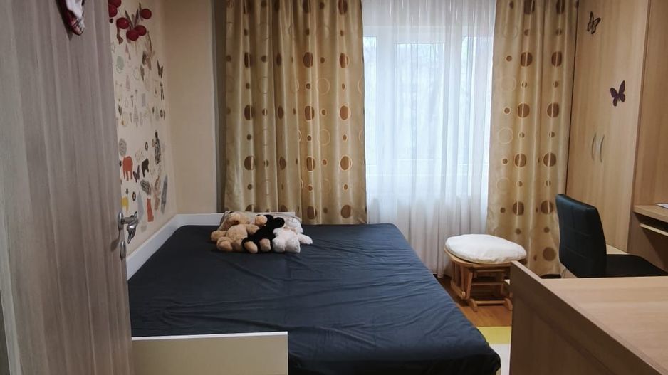 Steaua | 4 Camere | Etaj Intermediar | Decomandat | Mobilat si Utilat. - Poză 6