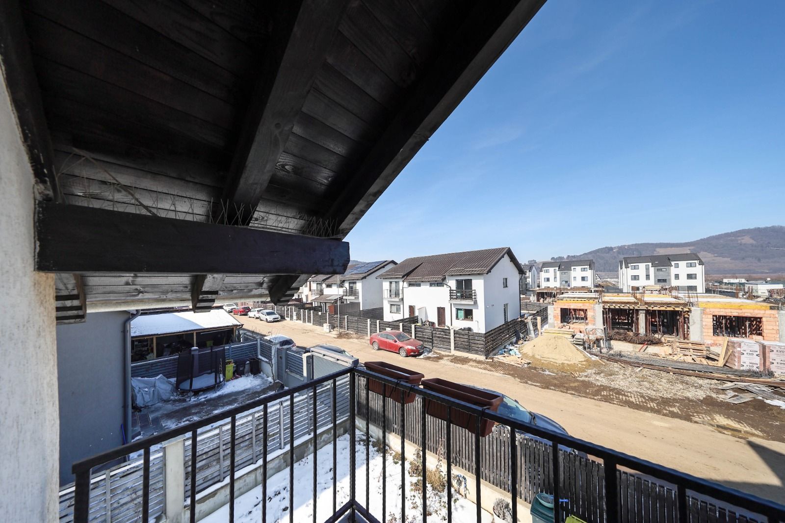 Casă Individuală Modernă de Vânzare | Sânpetru, Brașov - Poză 28