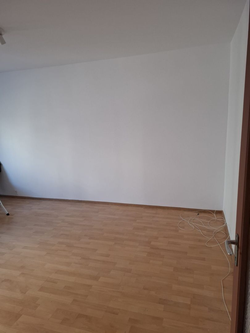 APARTAMENT NEMOBILAT ZONA DOROBANTI - Poză 4