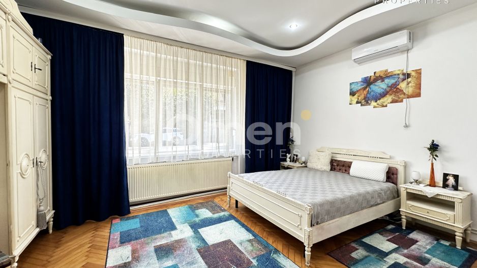 Casa de vânzare Centrul Vechi cu teren de 599 mp - Poză 1